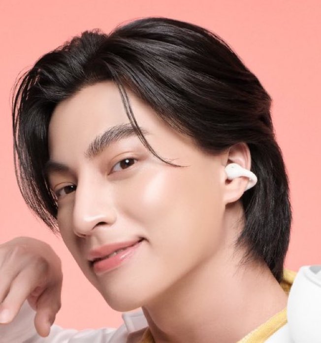 anan_BB41's tweet image. หล่อโดนใจ หูเล็กน่ารักด้วย เหมาะสมกับเป็นพรีเซนเตอร์มากๆ 🎧

#BaseusxGulf
#BaseOnUser
#เบซุส
#ใช้งานง่ายมั่นใจได้ใส่ใจคุณ
#GulfKanawut
@gulfkanawut
#กลัฟคณาวุฒิ
