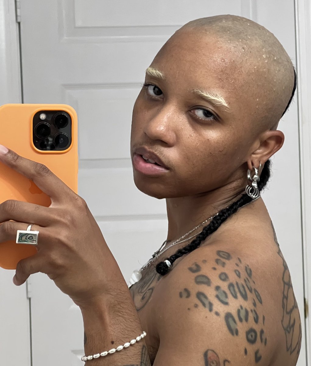 bigcuntryboi's tweet photo. the T really be T’ING 🥵 NS https://t.co/1KH3K4XcEL