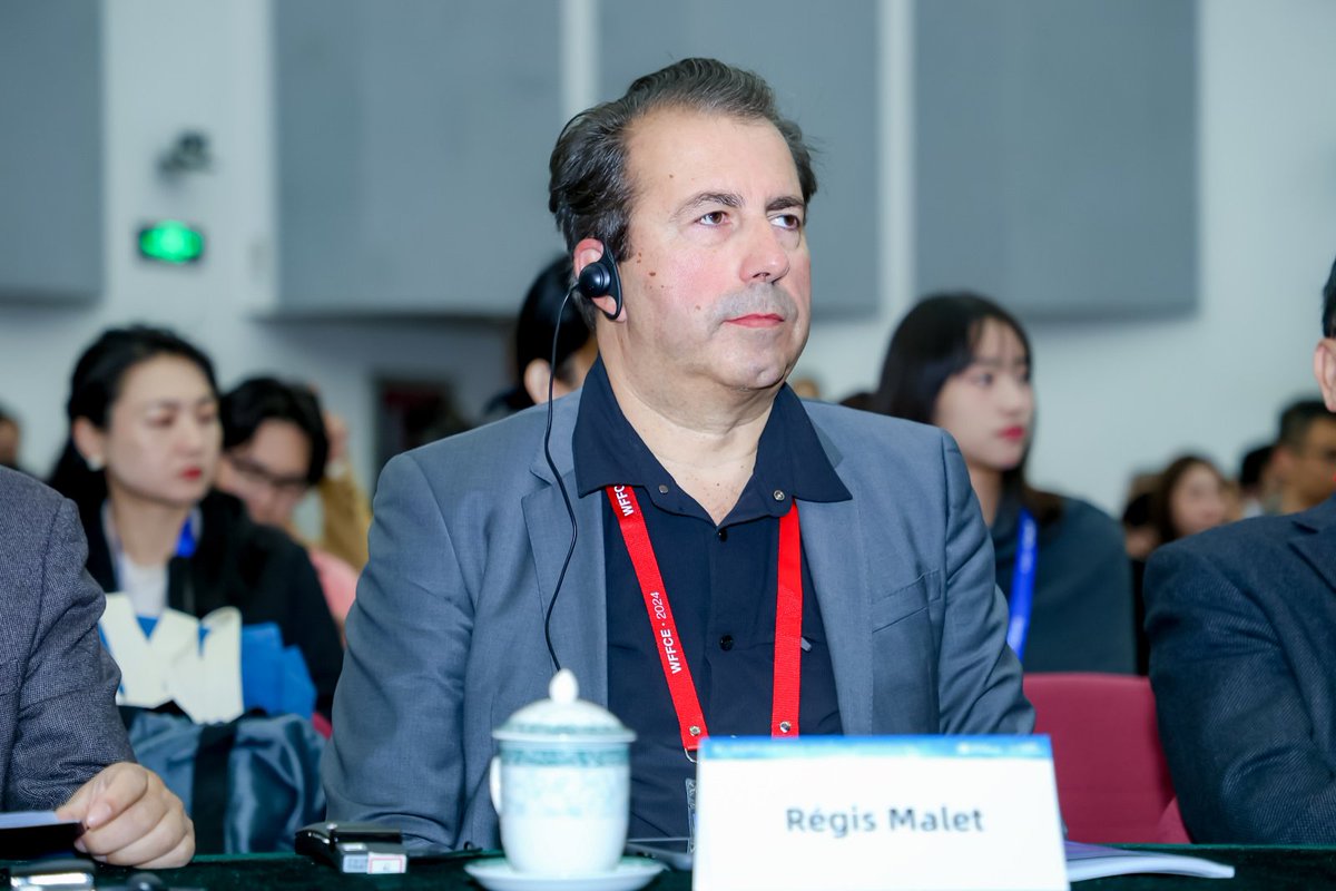 refram1787's tweet image. Social transformation and the Futures of Education. 
Opening of the 8th Worldwide Forum for Comparative Education here in Beijing #BNU. Such a privilège to meet and hear Prof Gi Mingyuan, 95yo, pionner in the discipline in China.