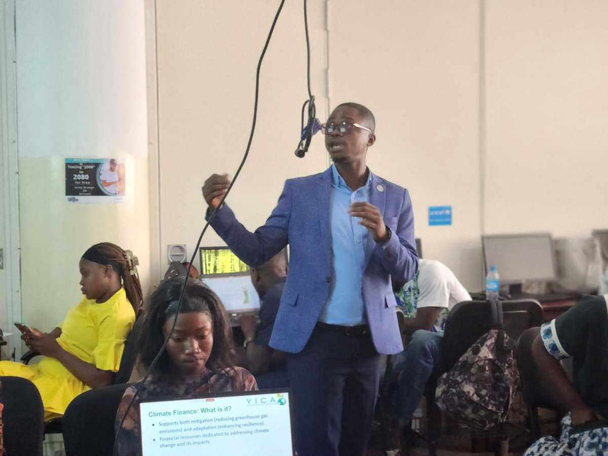 starcatchupsl's tweet photo. We organized a one-day Green Action Training which empowered young leaders by deepening their knowledge on climate advocacy, and navigating the UNFCCC processes, alongside exposure to digital tools for climate-smart solutions. https://t.co/e8wFxXTY98