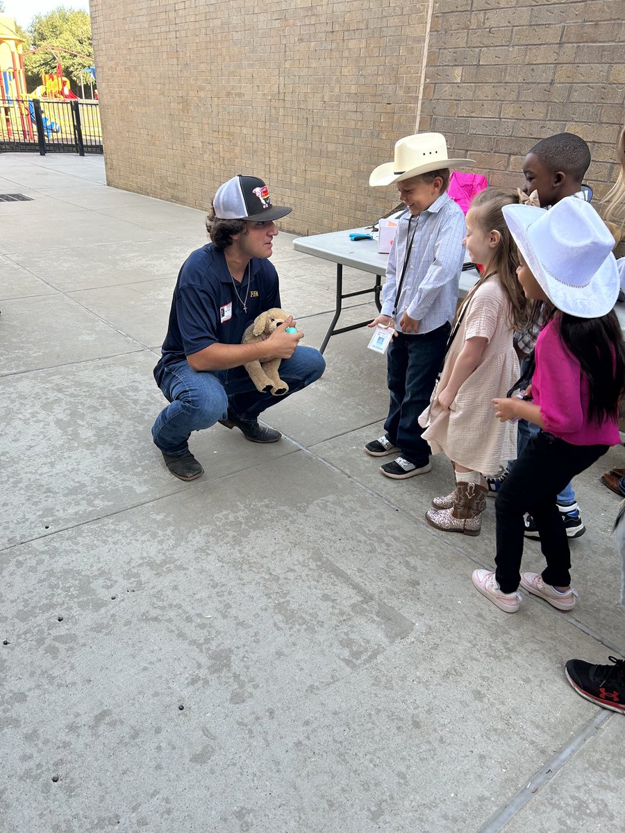 Mandy Watson tweet media