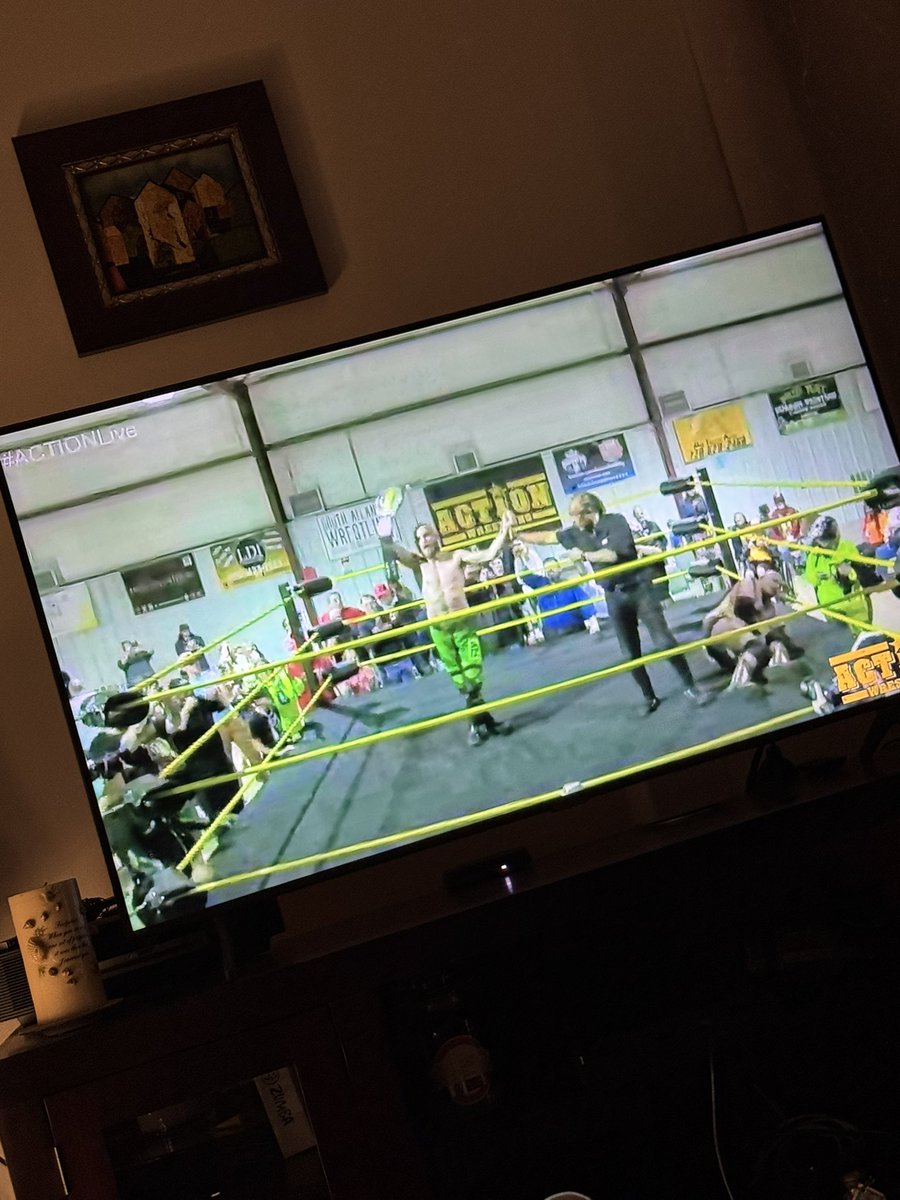 QueenOfTheIndie's tweet photo. Ayooooooo congratssss @BobbyFlacoWwa4 on becoming @WrestleACTION1 world champppp #ActionLive https://t.co/3Um5xl0vfM