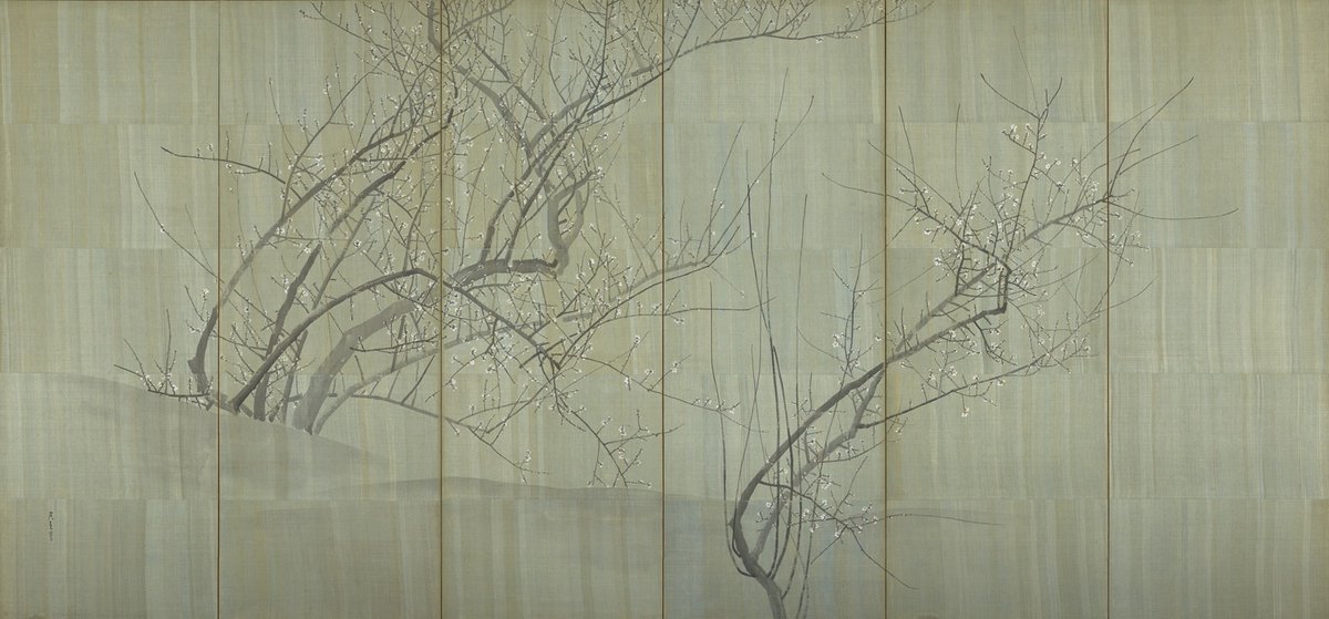 白梅図屛風」（重要文化財、逸翁美術館蔵）は、青く染めた布に白梅を