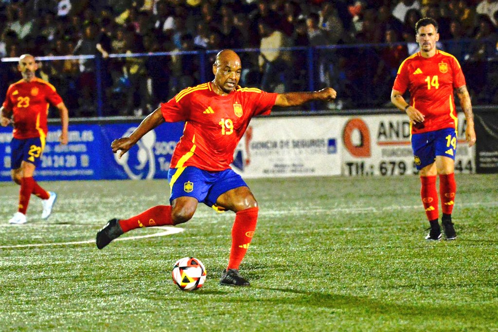 Leyendas España tweet media