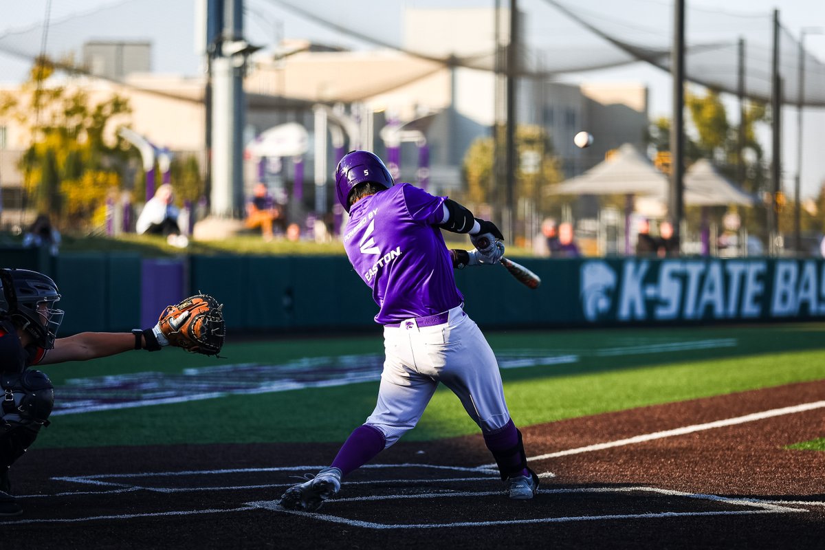 GONE‼️

Inoue crushes one out for a solo home run

B5 | K-State 5, McLennan 7