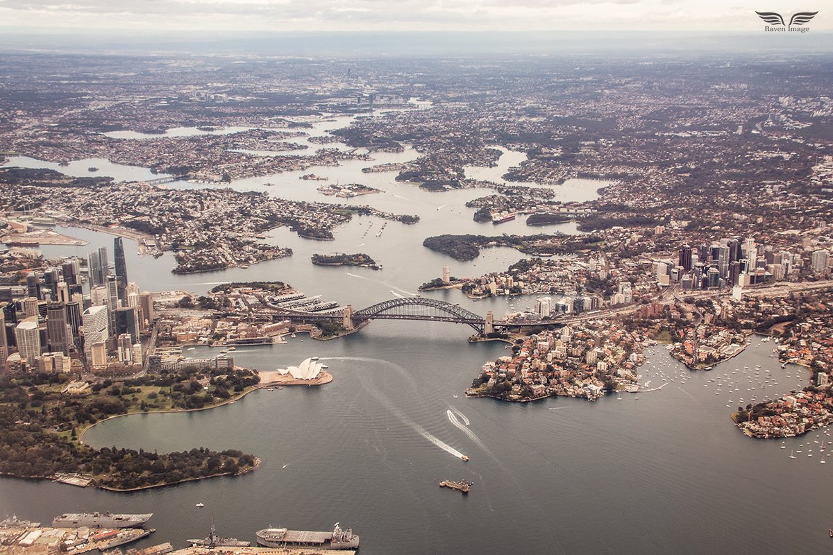 raven_image's tweet photo. Sydney from the sky https://t.co/9f13cw2JK7