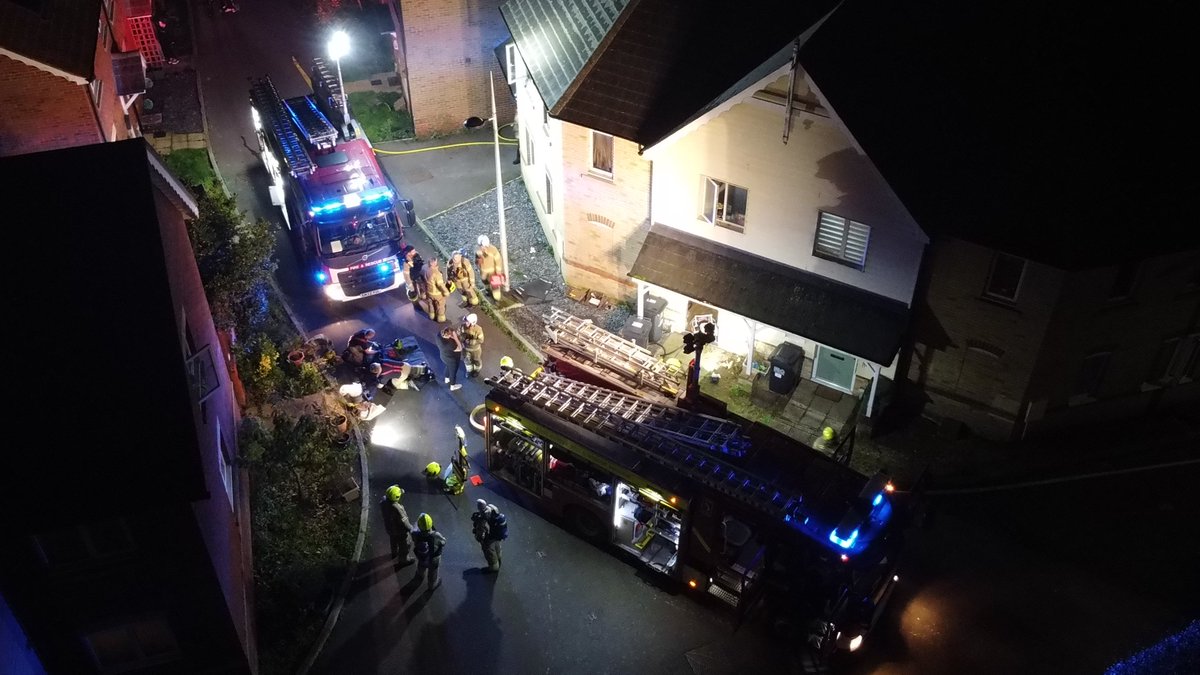 EchoDan11's tweet image. #Hailsham - 4 pump fire ongoing