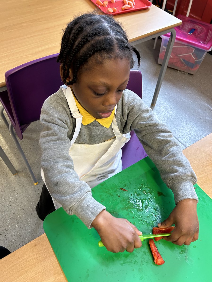 Lucy Coates tweet media