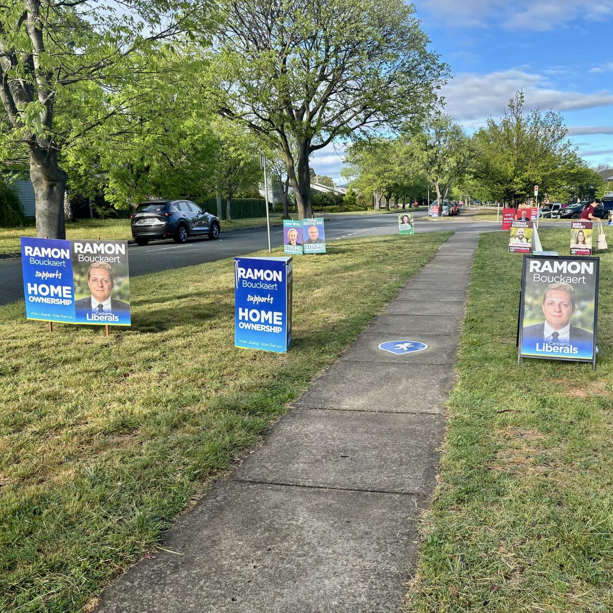 RamonBouckaert's tweet photo. All set up across the electorate, and ready to win! Don’t forget to vote 🗳️ https://t.co/4ykbRR8oxs