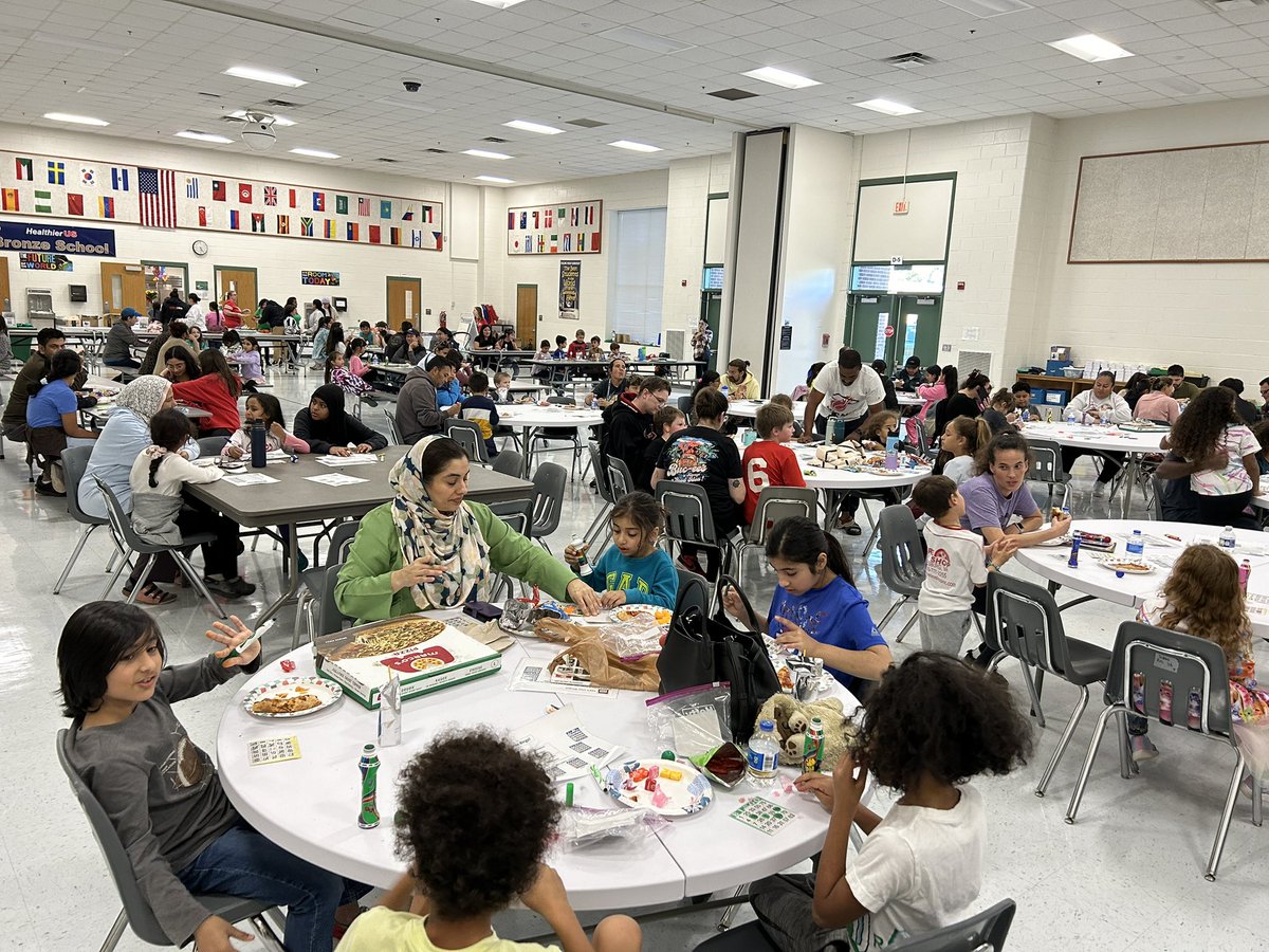 Nicole Makstutis tweet media