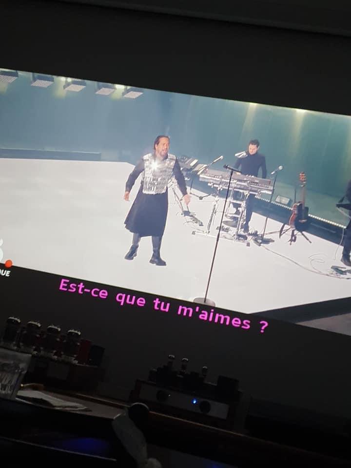 chiara_ae's tweet image. 🇮🇹 Cosa posso guardare ora? Lui💙 @Slimaneoff 
Je peux regarder quoi maintenant? 💙 ‘La recette’ une des nombreuses belles chansons,heureuse de pouvoir te voir même en Italie (près de Milan).. 🥰🇮🇹🥹 
La puissance de ta voix dans “Mon amour”  #Basique