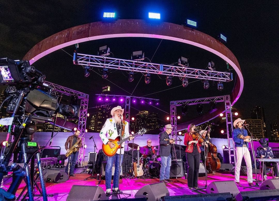 WillieNelson's tweet photo. “I got Texas in my soul”  Honored to celebrate 50 years of @acltv in Austin alongside my good friends @AATW1970. 

📷: @acltv https://t.co/q20ot44mT1