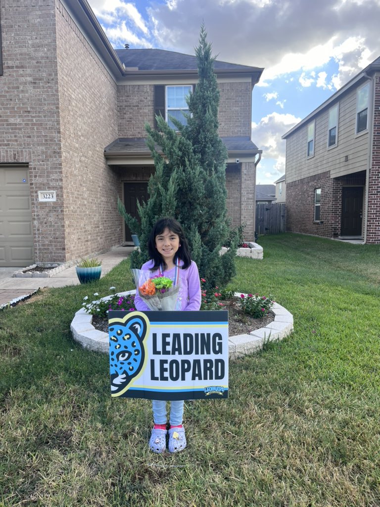KiraBethDelgado's tweet photo. I love @OLE_Leopards both as a teacher and as a parent. I am so proud of my daughter, Carolina, for getting Leading Leopard! #LeonardLeopards https://t.co/O5dOnFmD8C