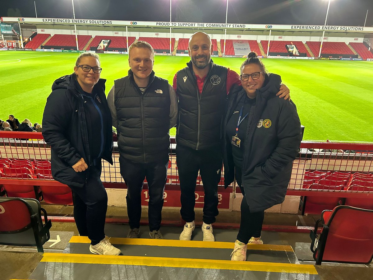BCFAFP's tweet image. What a great night at @WFCOfficial tonight. Home game for @WalsallFCWomen  V @GAFCLadies in the @BirminghamFA Challenge Vase! 

7️⃣4️⃣1️⃣ In attendance tonight. Also met CEO @bensadler12  - WHAT A GUY..! 🙌🏼 

#FirstRound #MoreThanACup