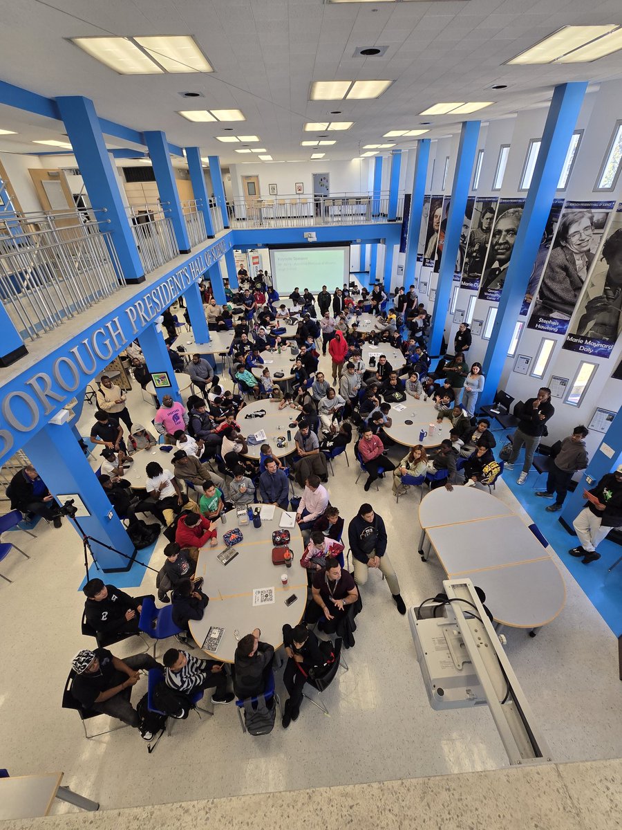 Another epic MBK inaugural meeting at <a href="/CSD31SI/">CSD31StatenIsland</a>. We have the best young men and best mentors in <a href="/NYCSchools/">NYC Public Schools</a>. They do the ❤️ work! Thank you! <a href="/nycmbk/">NYCMBK- NYC My Brother's Keeper Initiative</a> <a href="/AndreDHarrison/">Andre D. Harrison</a> <a href="/kolayokunjr/">Kamor Olayokun Jr</a>