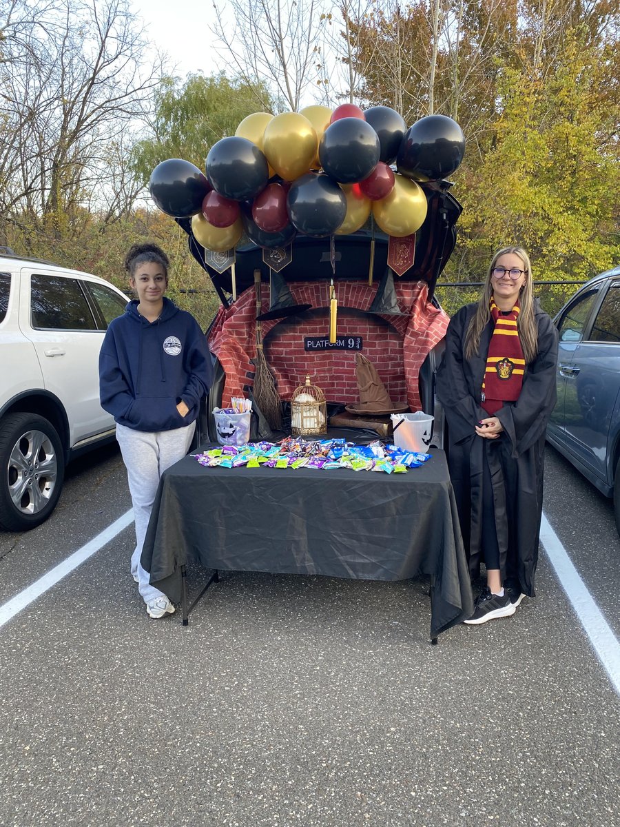 AISPrincipal's tweet photo. Ready for our AIS Trunk or Treat! #AISPride https://t.co/jwVs9rq9Oc