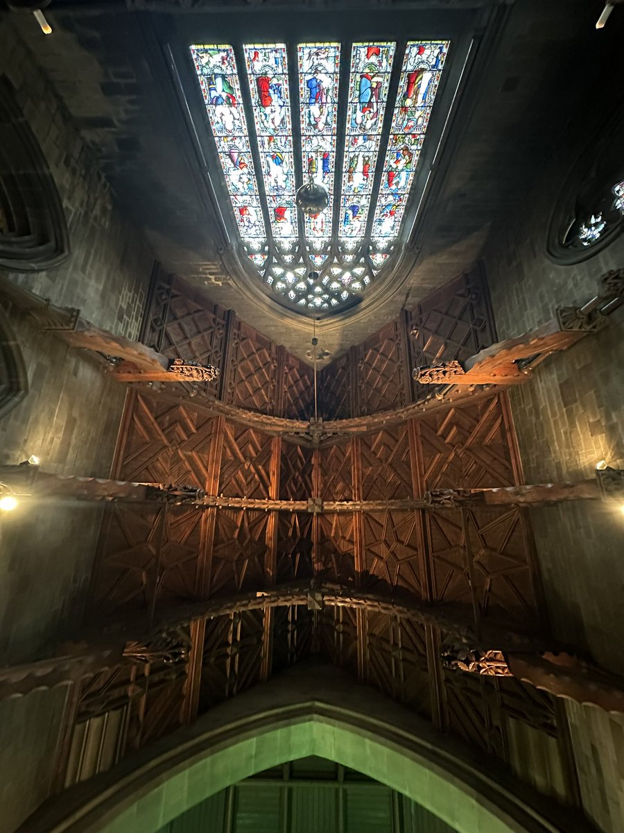 StEdmundsRoch's tweet image. #StEdmundsRoch open this Saturday 12/3pm #Entry &amp;amp; #Tours Free as always #Donations very welcome #Heritage #History #architecture #stainedglass #MasonicHeritage #RochdaleHeritage