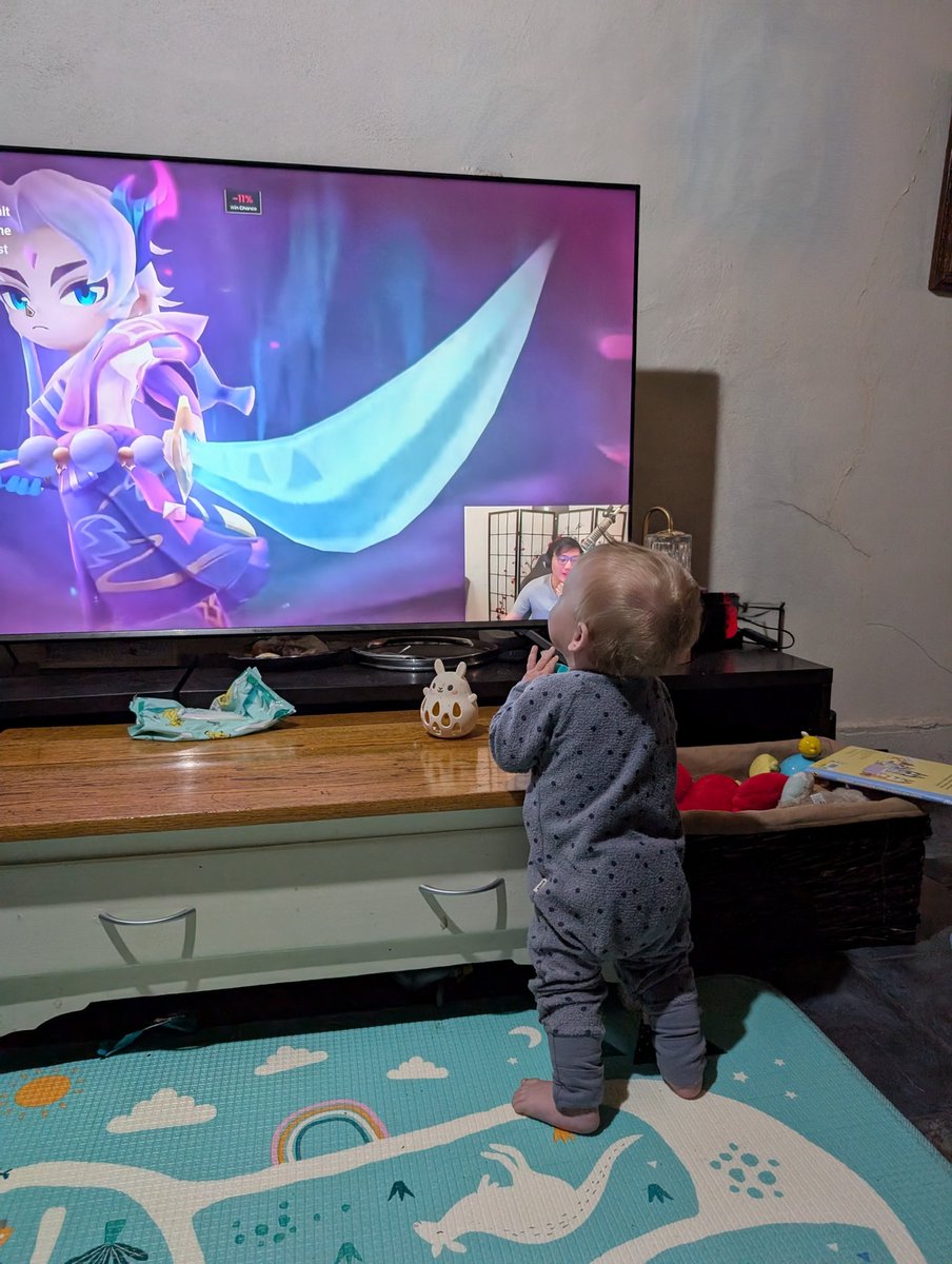 Just a boy and his favourite <a href="/TFT/">Teamfight Tactics</a> creator 🥰