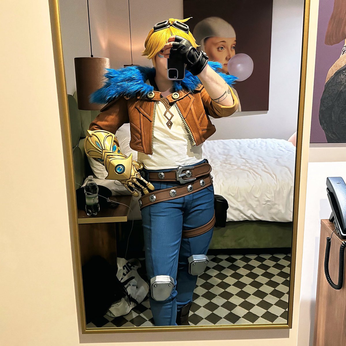 dorianmakbeth's tweet photo. COStober - day 4
✨last cosplay✨

#costober #leaugeoflegends #ezreal https://t.co/w373Y4185a