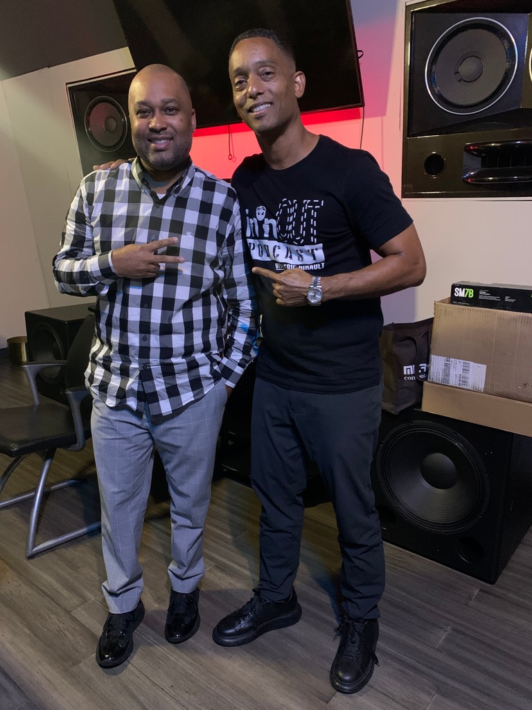 innoutww's tweet image. From growing up in Atlanta to running for city council for it! Duvwon Robinson for Atlanta City Council!

#InNOut #podcast #InNOutPodcast #DuvwonRobinson #CityCouncil #politics #election #ElectionSeason #listen #hear #story #GrowingUpInAtlanta #Atlanta #HomeGrown