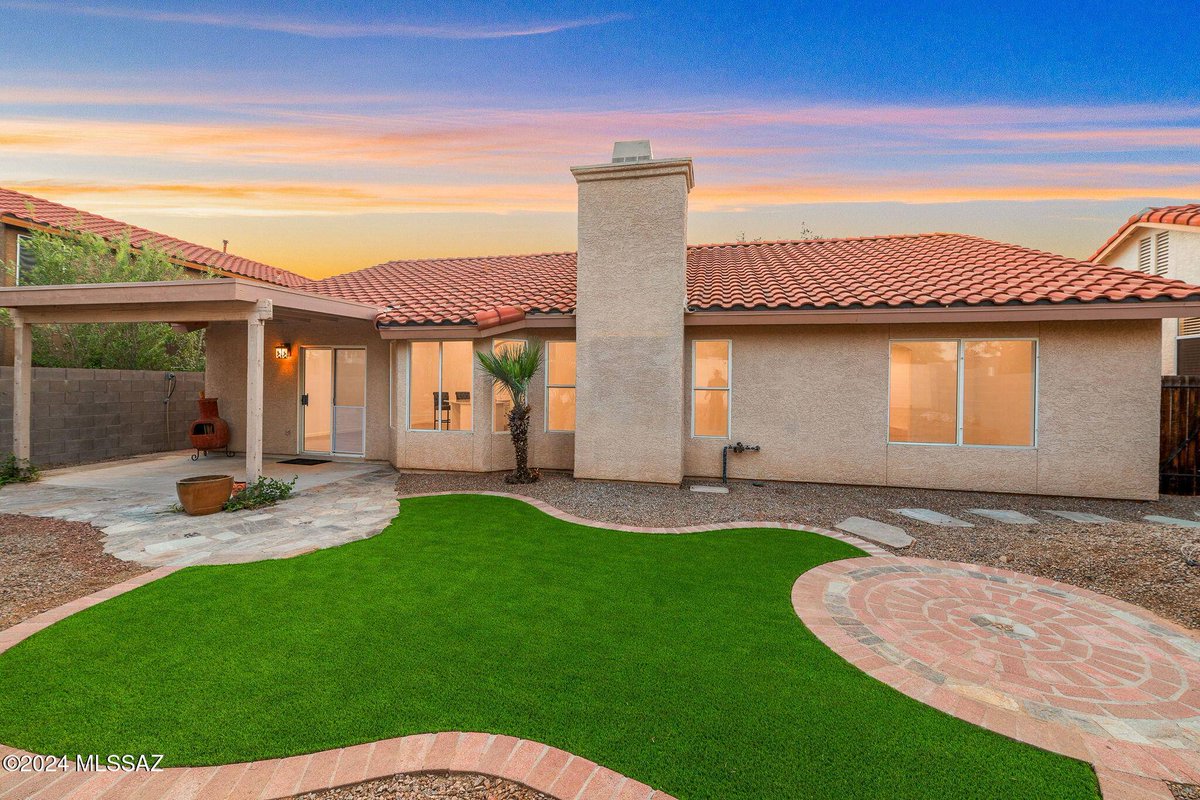 EndeavorReal's tweet photo. 🏡 Join Us for an Open House! 🏡

🗓 Date: Saturday, October 19th
🕛 Time: 12 PM - 3 PM
📍 Address: 11676 N Rain Rock Way, Oro Valley, AZ 85737
💲 Listing Price: $435,000

https://t.co/n6db6uz5AC https://t.co/aXAJr0kaD6