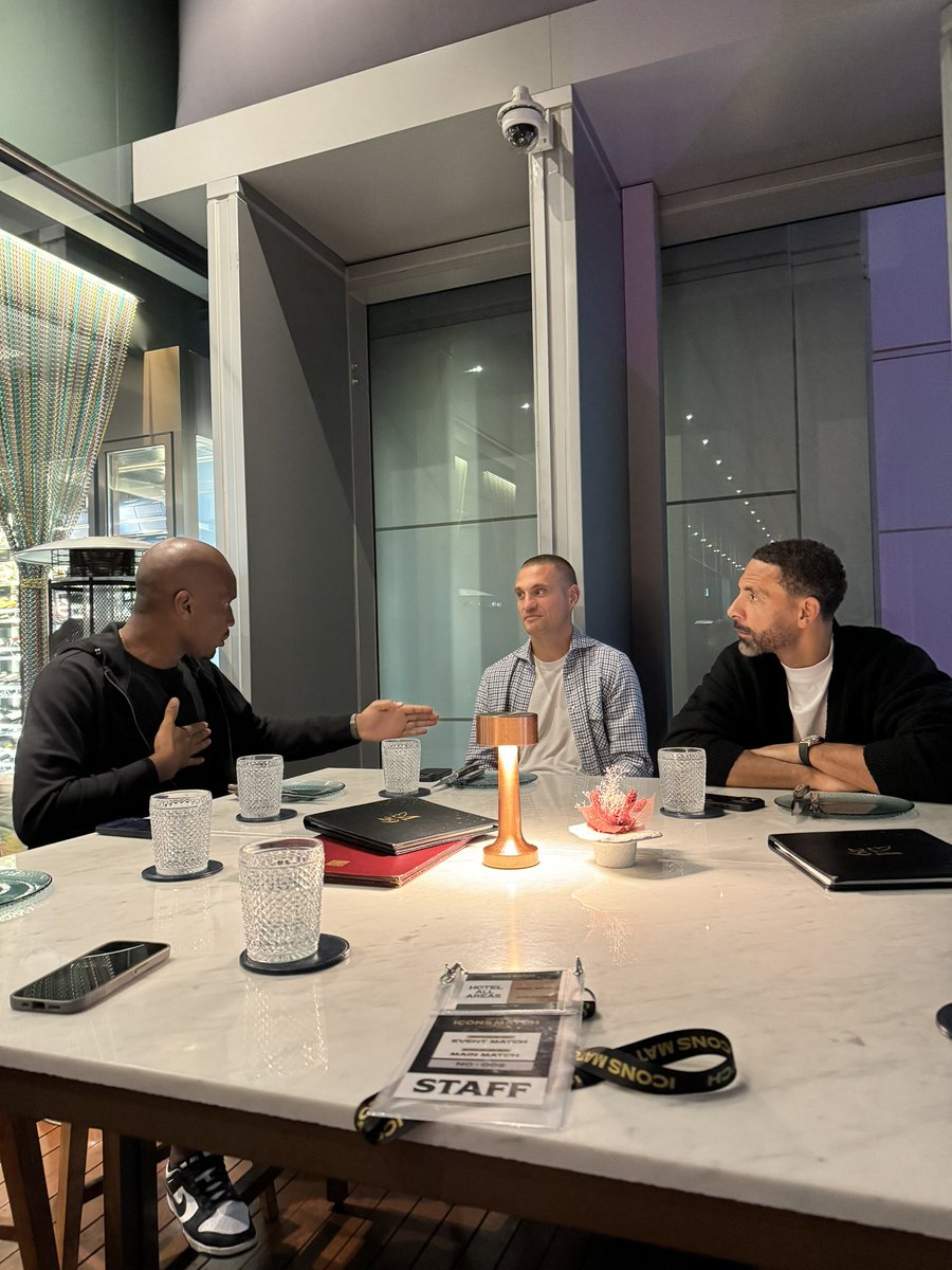 Rio Ferdinand tweet media