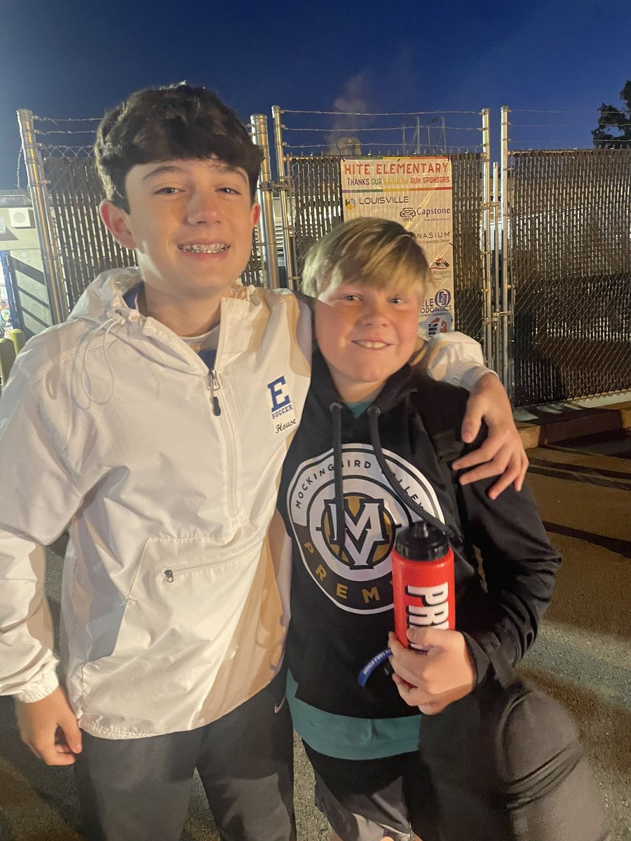 Today the Eastern student athletes went to greet the Hite Elementary students as they walked into school.   ❤️ Henry was ready for that super early wake up call and even got to see a friend. Community Building! 💙 Go Eastern!