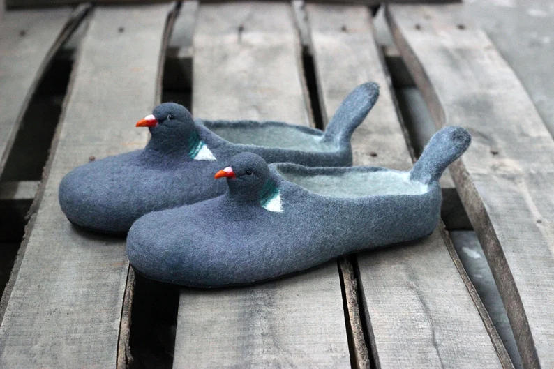 a_london_pigeon's tweet photo. Wood pigeon slippers, felted wool.
Made and sold by Darka Yarka on Etsy.
A snip at £122.08 including delivery. 
To be fair they'd be delivered from Ukraine. https://t.co/bjqY1LQubW