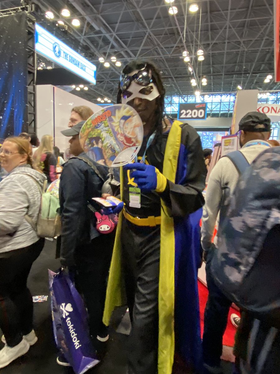 #NYCC Day 2 and another #StaticShock cosplayer spotted!