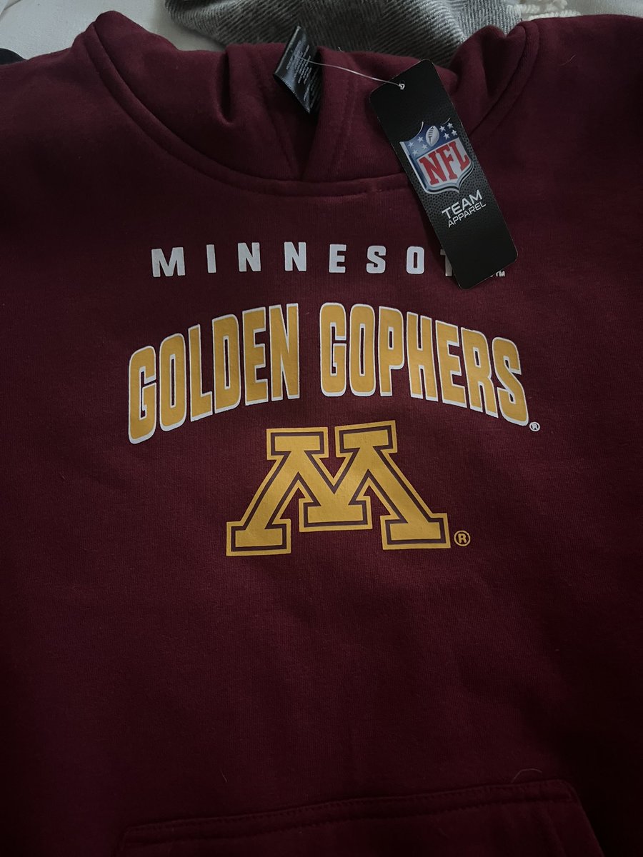 CBaumbuschMD's tweet photo. Yo @Commanders what gives?  I’m a lifelong fan and have successfully brought my 10-year-old son on board. We are heading up to our first game Sunday. Ordered some gear from your store for him and this happened🤯 https://t.co/j6VunyMhGi