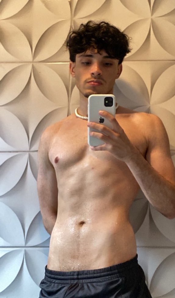nick tweet media