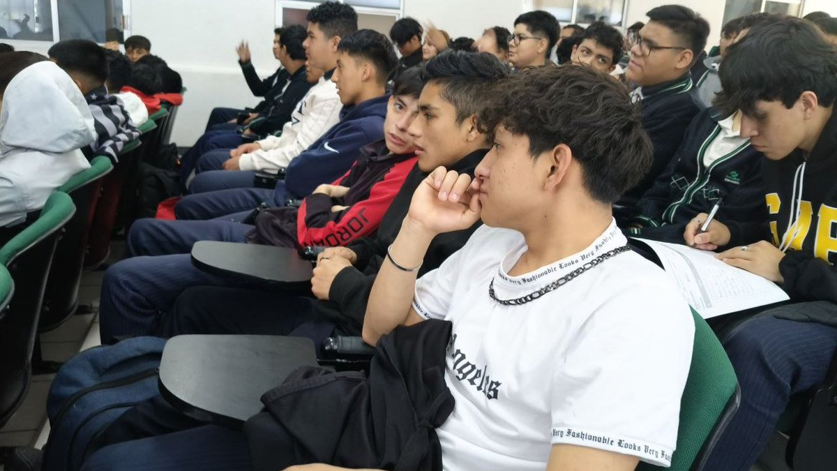 ConalepCdAzteca's tweet photo. 🛑 ¡Hablemos de prevención! 🛑
El bullying, ciberbullying, violencia, adicciones y el suicidio son realidades que podemos enfrentar juntos. Escuchar, apoyar y educar son claves para crear un entorno seguro y saludable. 💪👥 @Conalep_Edomex 
#ApasionadamenteCONALEP https://t.co/5qHjcOiWTB
