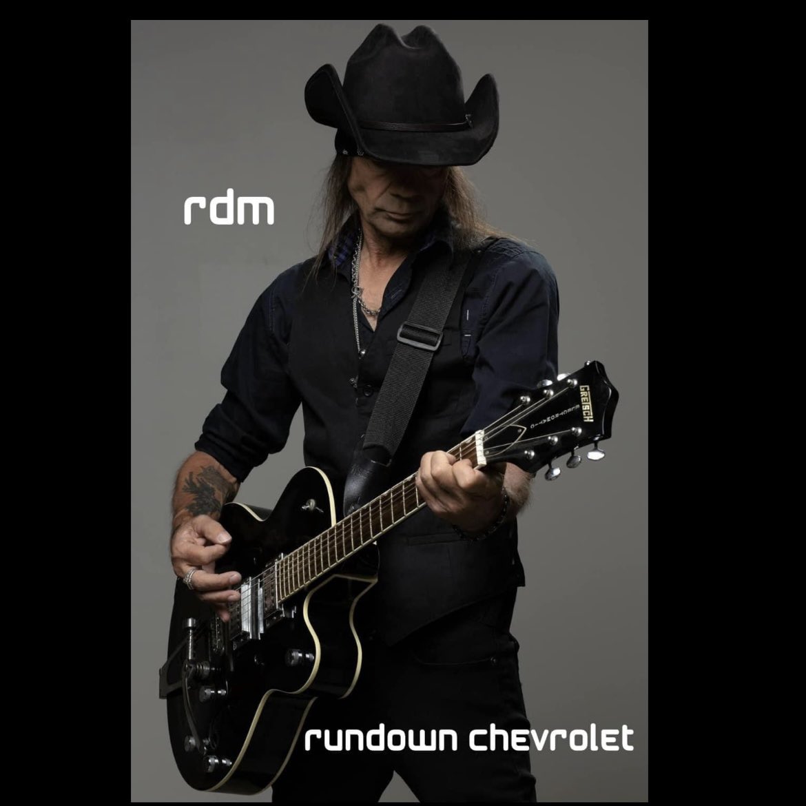 rdm_morriscode's tweet image. Two brand new singles will drop in November on all music platforms-rdm🎙