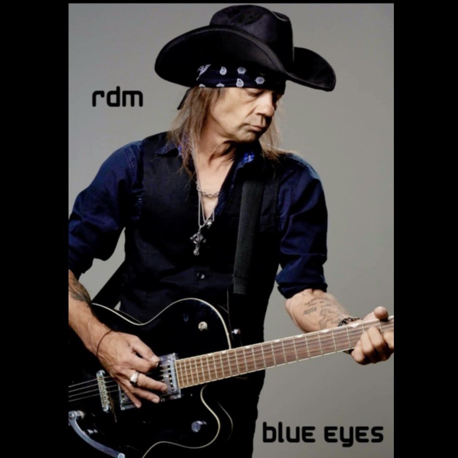 rdm_morriscode's tweet image. Two brand new singles will drop in November on all music platforms-rdm🎙