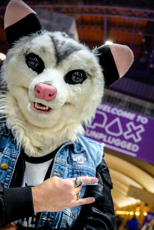 distalsplace's tweet photo. It's #FursuitFriday and in December you can find me making content at @pax for #paxu !  Any furries also going or will you be in the area during the event?  I'd love to get a furry meet-up going while there!

📸: Me
✂️: @SarahcatFursuit https://t.co/xFxkZZjxRH