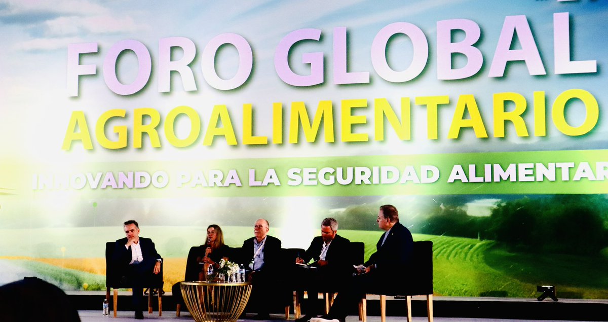 colpos's tweet photo. Primer día del @ForoGlobalAgro 2024, Aguascalientes, México. El Dr. Juan Antonio Villanueva, Director General del Colegio de #Postgraduados fue #invitado #distinguido de este magno evento...
Leer más: ⬇️⬇️⬇️⬇️
https://t.co/zYUJCQyBf4… https://t.co/V6QLYMMz3h