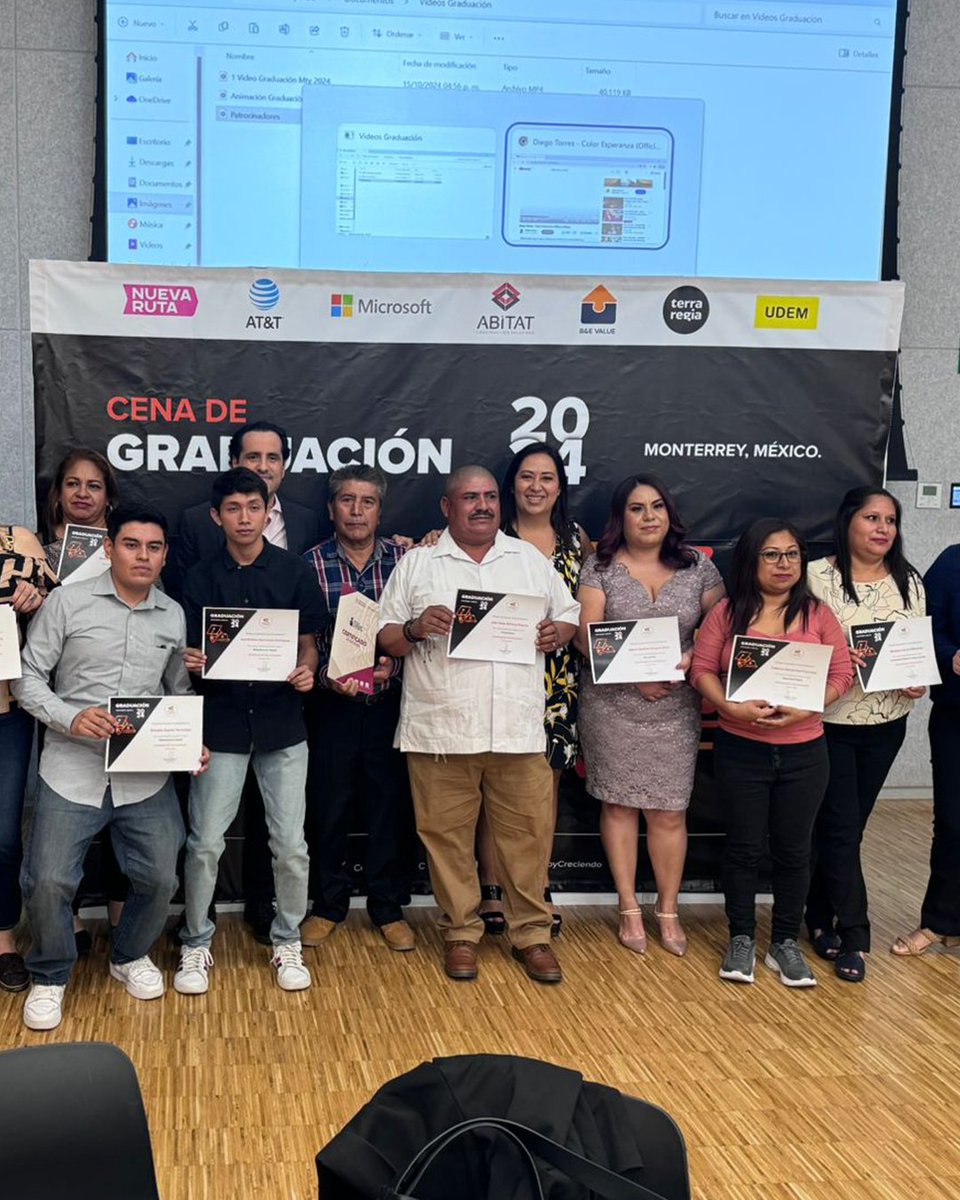 🎓 ¡Primera graduación en MTY de <a href="/construyendoyc/">Construyendo y Creciendo</a>! Nuestro CEO, <a href="/NachoTorres4S/">Nacho Torres 4S</a>, fue padrino. En 4S estamos comprometidos con iniciativas que mejoran la vida de las personas y construyen mejores ciudades. 🌱 #4SRealEstate