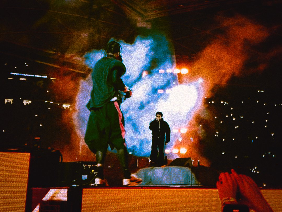 madnssxo's tweet photo. the weeknd &amp; travis scott last night in sydney. https://t.co/8HwdDY1gmg