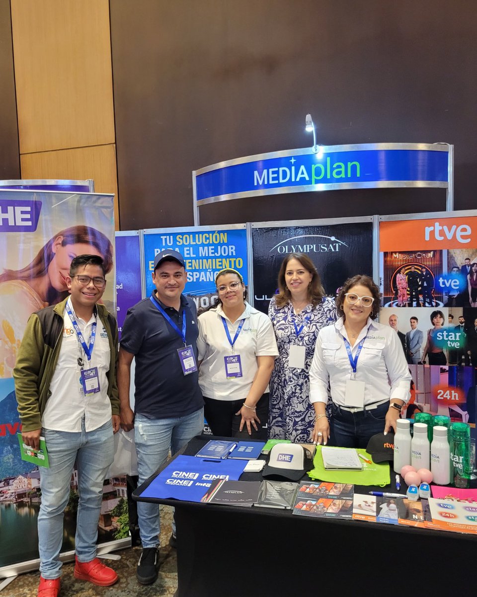 MediaPlanGT's tweet photo. Día 2 terminando Exponet, ¡gracias a todo nuestro equipo y a los clientes amigos que nos visitaron! 🙌💼🤝

#MediaPlan #ExpoNet2024 #InnovaciónDigital #Tecnología #Entretenimiento #Networking #CreciendoJuntos https://t.co/uoGBBUxL2i