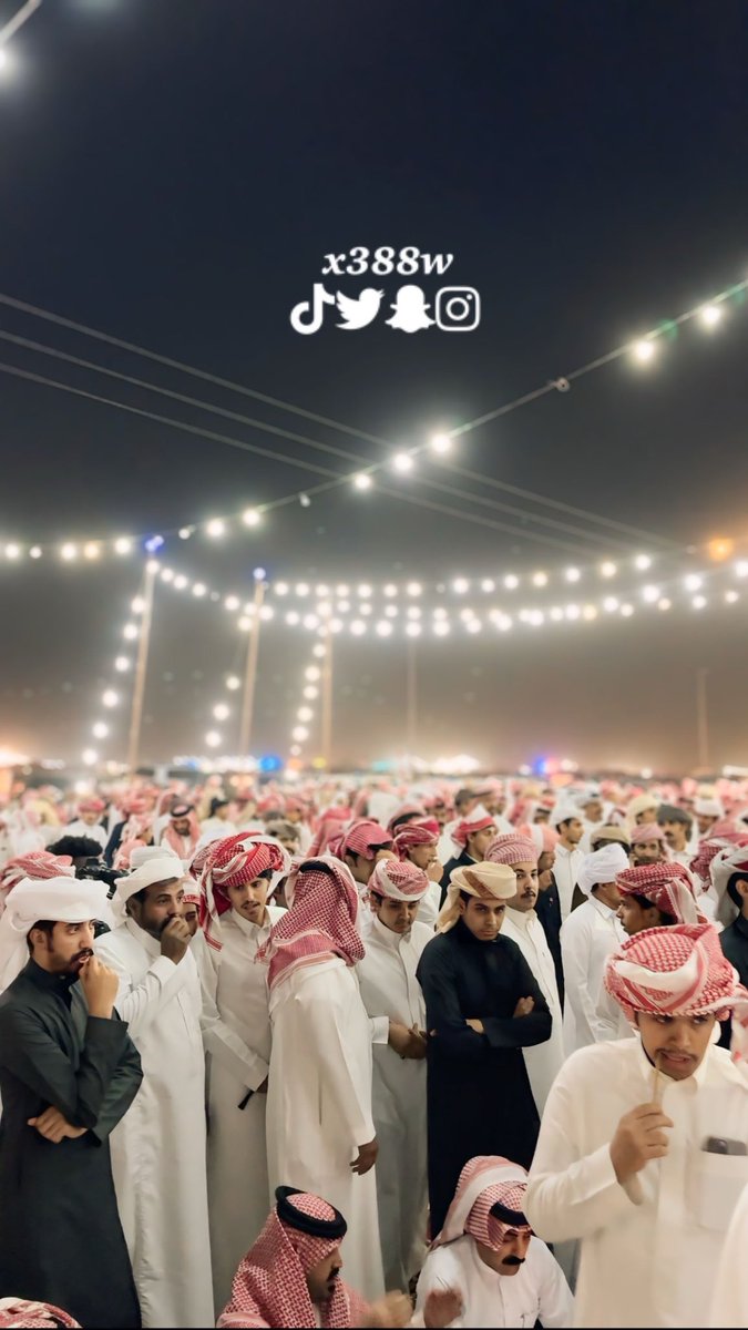 x388w's tweet photo. رسالة الى الشيخ فهد بن حثلين

أهالي منطقة #نجران وهذا الحضور البهيج في مهرجان مزاد نجران من عشاق الابل يستحقون لفتة منكم في اعتماد جادة في المنطقة

@F_BinHithleen 
@CamelClub https://t.co/c7Iqrri7Tp