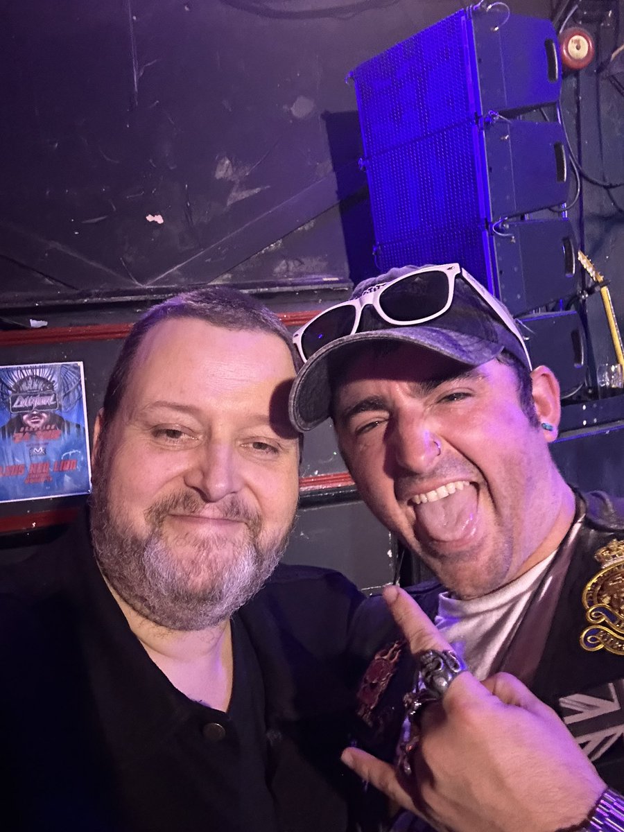 RockCowboyPhil's tweet photo. Third time rocking with @SonsLibertyUK at #LeosRedLion &amp; each time with a different singer 🤘🏻🤠🤘🏻Always a great night when the Liberty boys are in town🤠🤘🏻🤠#TheDetailIsInTheDevil 😎 https://t.co/1Q3N7U43Xj