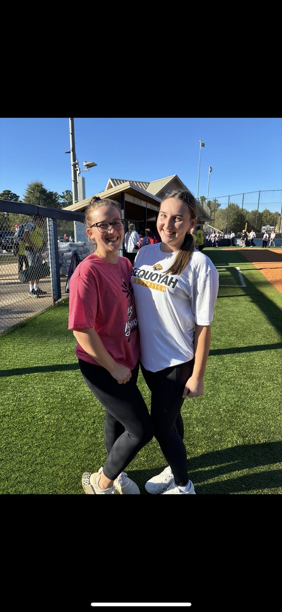 HaileyHarbin8's tweet photo. Had an amazing time volunteering at the special olympics softball game! ❤️🥎 https://t.co/ZgXxxL1iwD