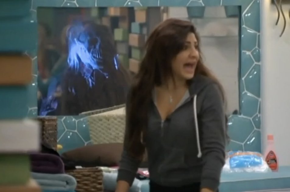 BB_Reax's tweet photo. scared/panicked reaction pics 😱 #bb26 #bb25 #bb19 #bb16 https://t.co/s5wUKWpxRj