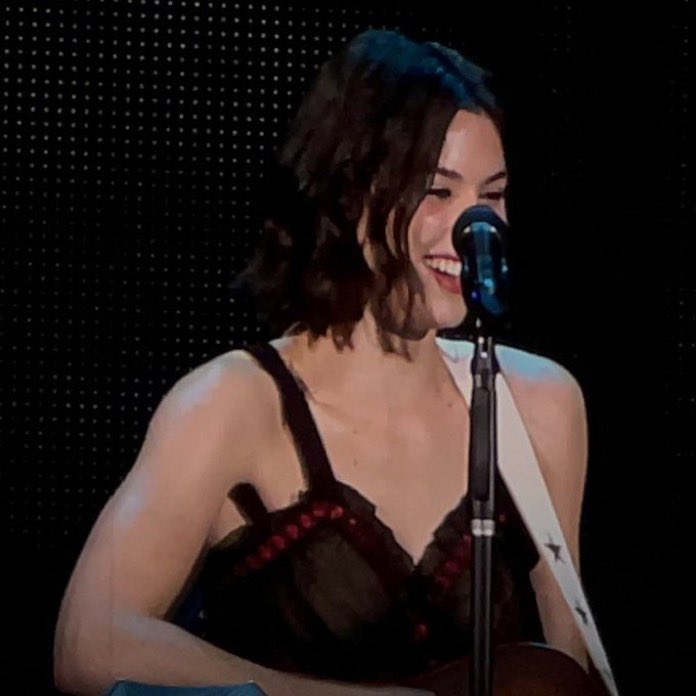 wcsliz's tweet photo. does it ever drive                    just how fast
you crazy                                   the night
                                                      changes? https://t.co/1Z9EIoFcN3