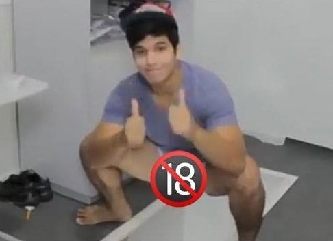 Eu repudio veemente a lacração identitária na UFMA. Dito isto, pq o Nikolas Ferreira acionou a PGR apenas contra a lacradora, mas está tentando eleger o André Fernandes, que ensinou como raspar a bunda, à prefeitura de Fortaleza? Conseguem entender a hipocrisia da extrema