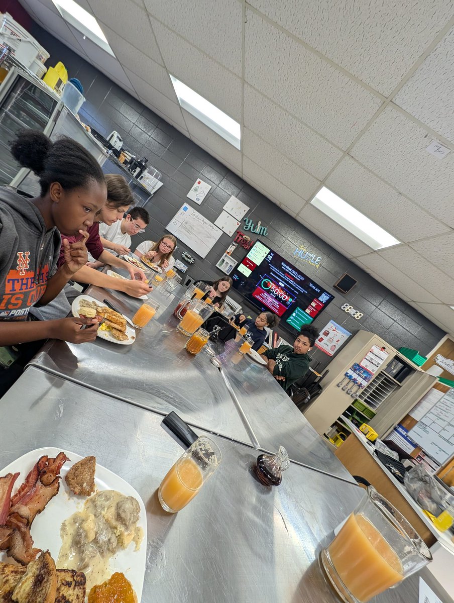 The_ChefX's tweet photo. Northwood Culinary Arts has been busy this week. What a great breakfast cookery week it was! Students learned 4 ways to cook an egg, how to make &amp; can jams, curing bacon &amp; biscuit making. Followed by a full breakfast! #OneChatham #ShineChatham #NHSCulinary #CTERocks https://t.co/UmCyuvso4M