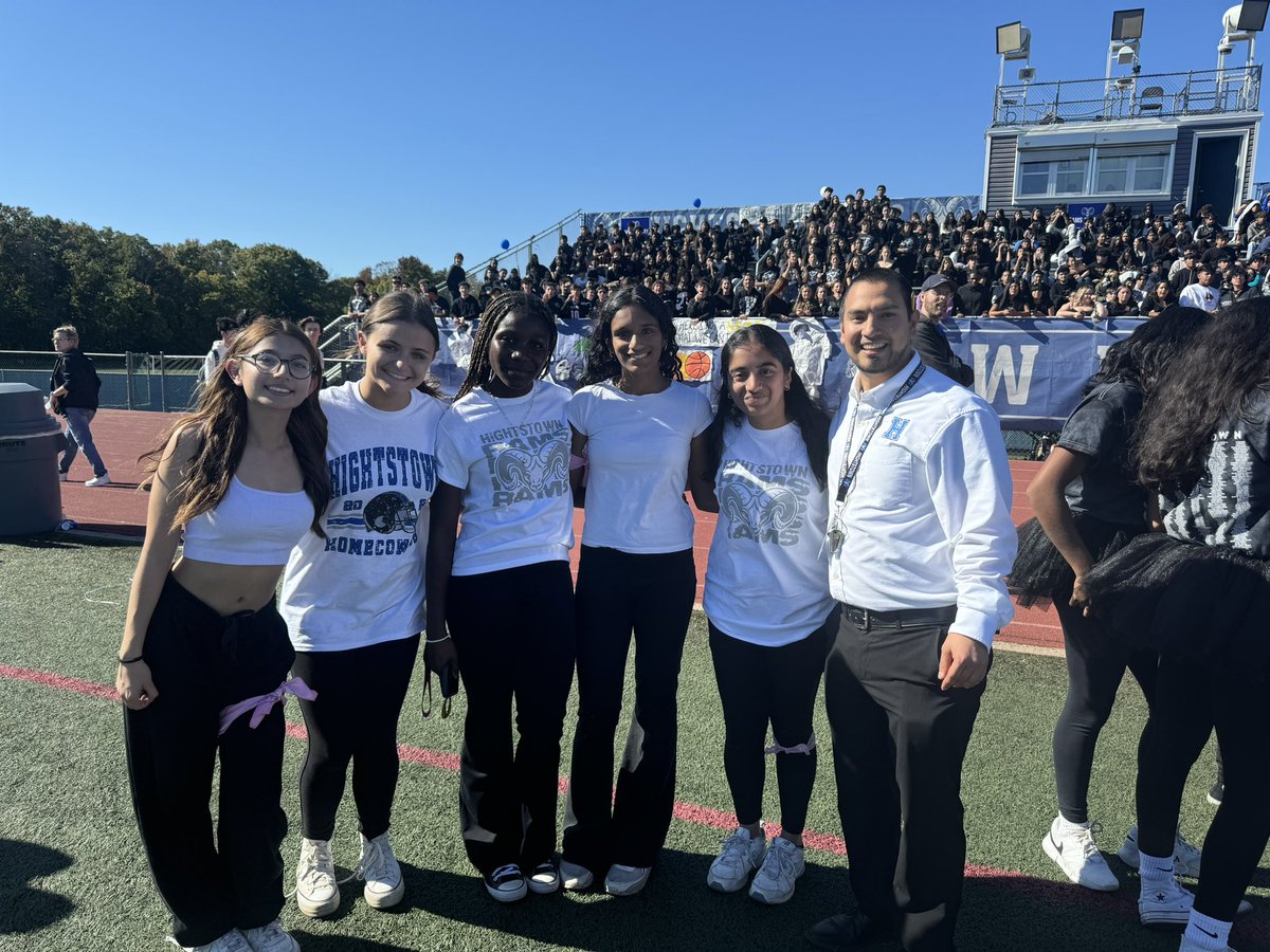 Jeffrey Soto (@jsotohhs) on Twitter photo What a way to end the week! ๐ All of our students showed incredible spirit! From lip sync battles ๐ค to tug-of-war ๐ช, you all showed incredible school spirit ๐ Itโs been a great week, and now weโre ready for our homecoming weekend! ๐๐ #Homecoming #HHS <a href="/EWRSDK12/">East Windsor Regional Schools</a> <a href="/HHS_vinson/">Dennis Vinson</a> What a way to end the week! ๐ All of our students showed incredible spirit! From lip sync battles ๐ค to tug-of-war ๐ช, you all showed incredible school spirit ๐ Itโs been a great week, and now weโre ready for our homecoming weekend! ๐๐ #Homecoming #HHS <a href="/EWRSDK12/">East Windsor Regional Schools</a> <a href="/HHS_vinson/">Dennis Vinson</a>