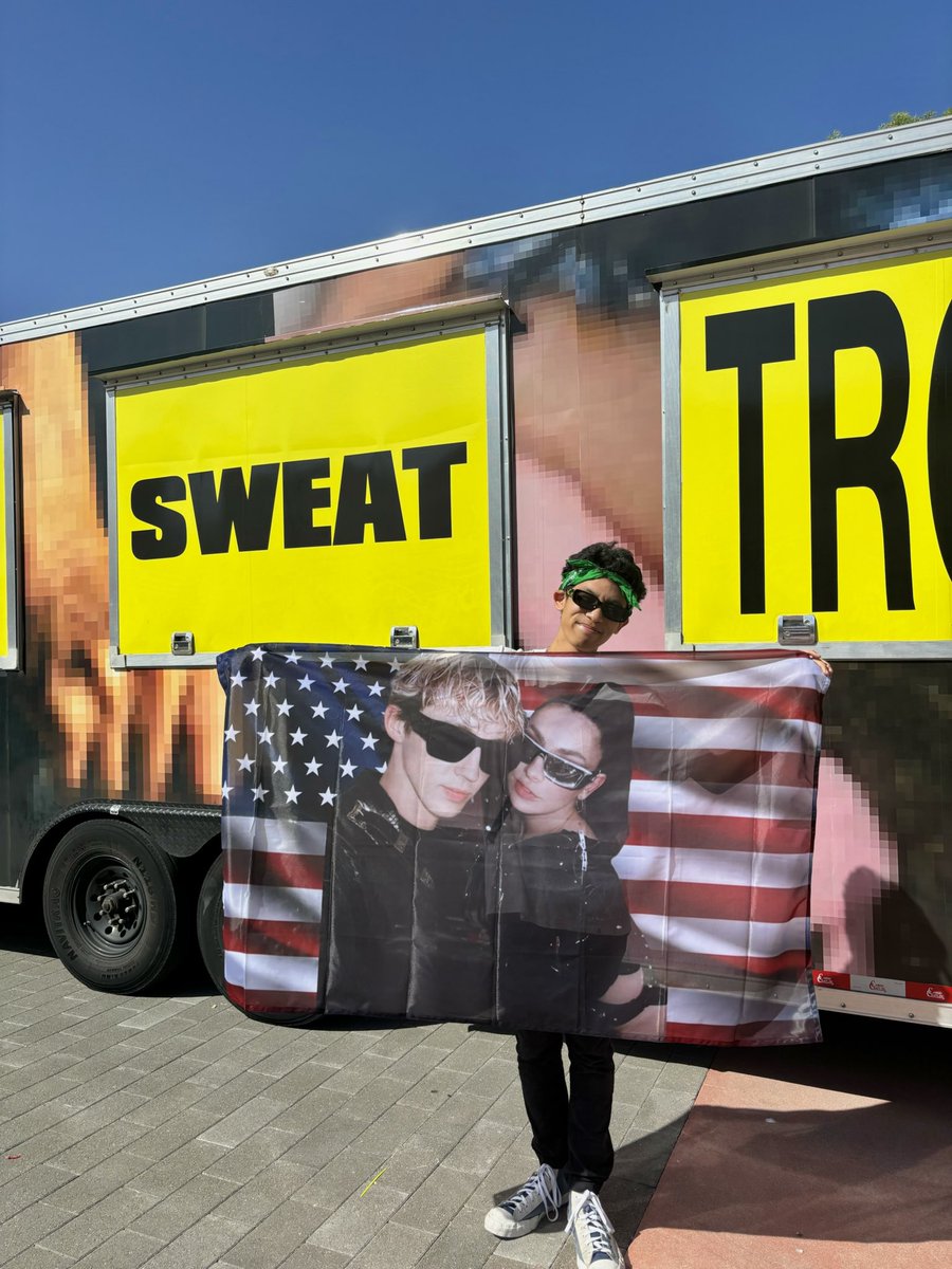 _ahnou_'s tweet photo. sweat tour 🫨 https://t.co/vAcANzuXE7