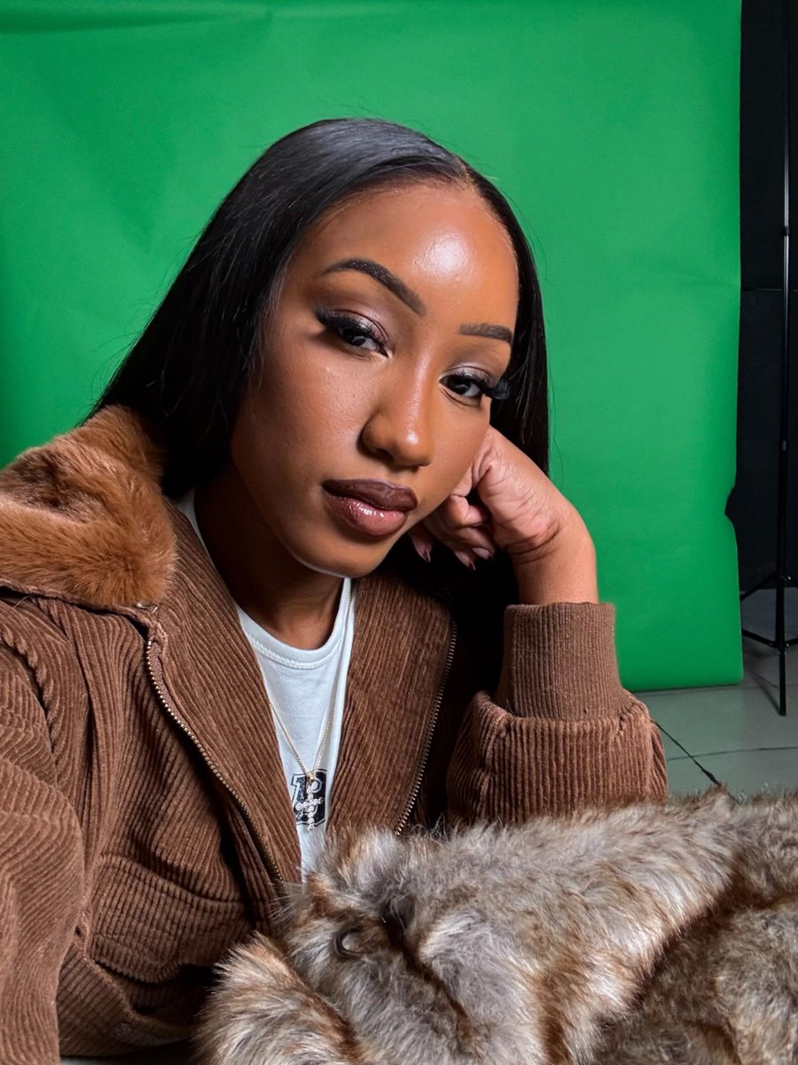 tinaturttle's tweet image. 