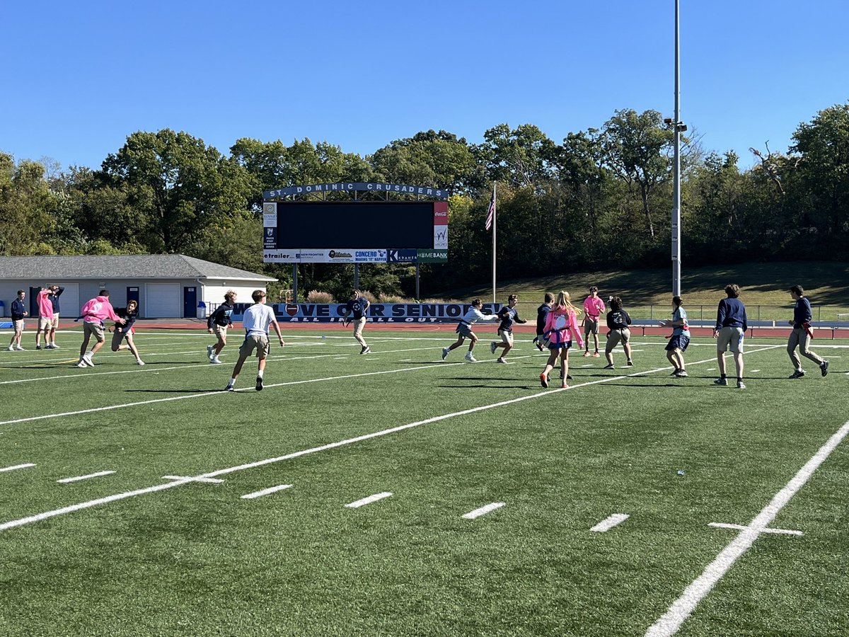 SDHSIntramurals's tweet photo. Another beautiful day for flag football 🏈 @StDominicHS https://t.co/lRetqytXWn